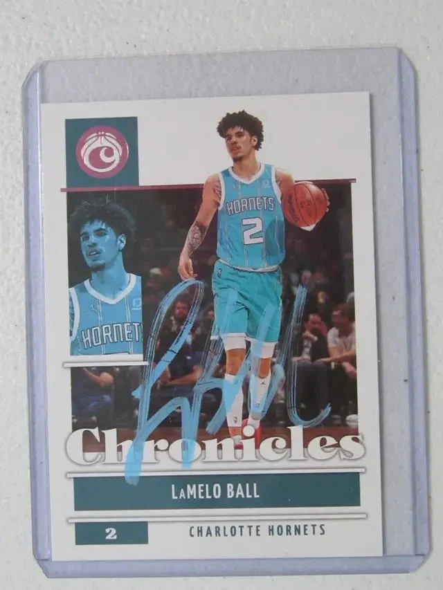 LaMelo Ball Signed Card (No COA)