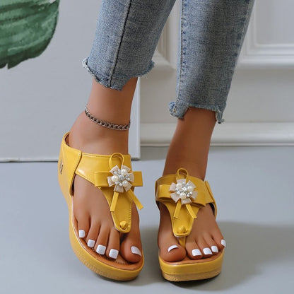 Women's European And America Flower Flip Flops Large Size Beach Shoes