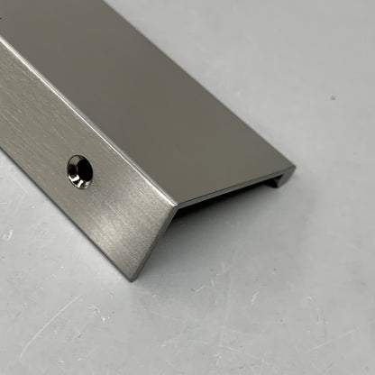 BERENSON (25 PACK) Bravo 112mm CC Brushed Nickel Edge Pull Aluminum 1061-4BPN-P