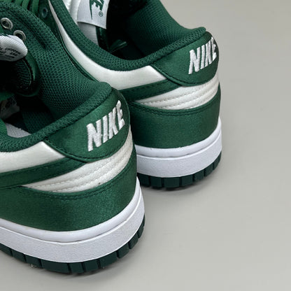 NIKE Dunk Low Satin ESS SNKR Sz Women's 5.5 Men's 4 White/Team Green DX5931100