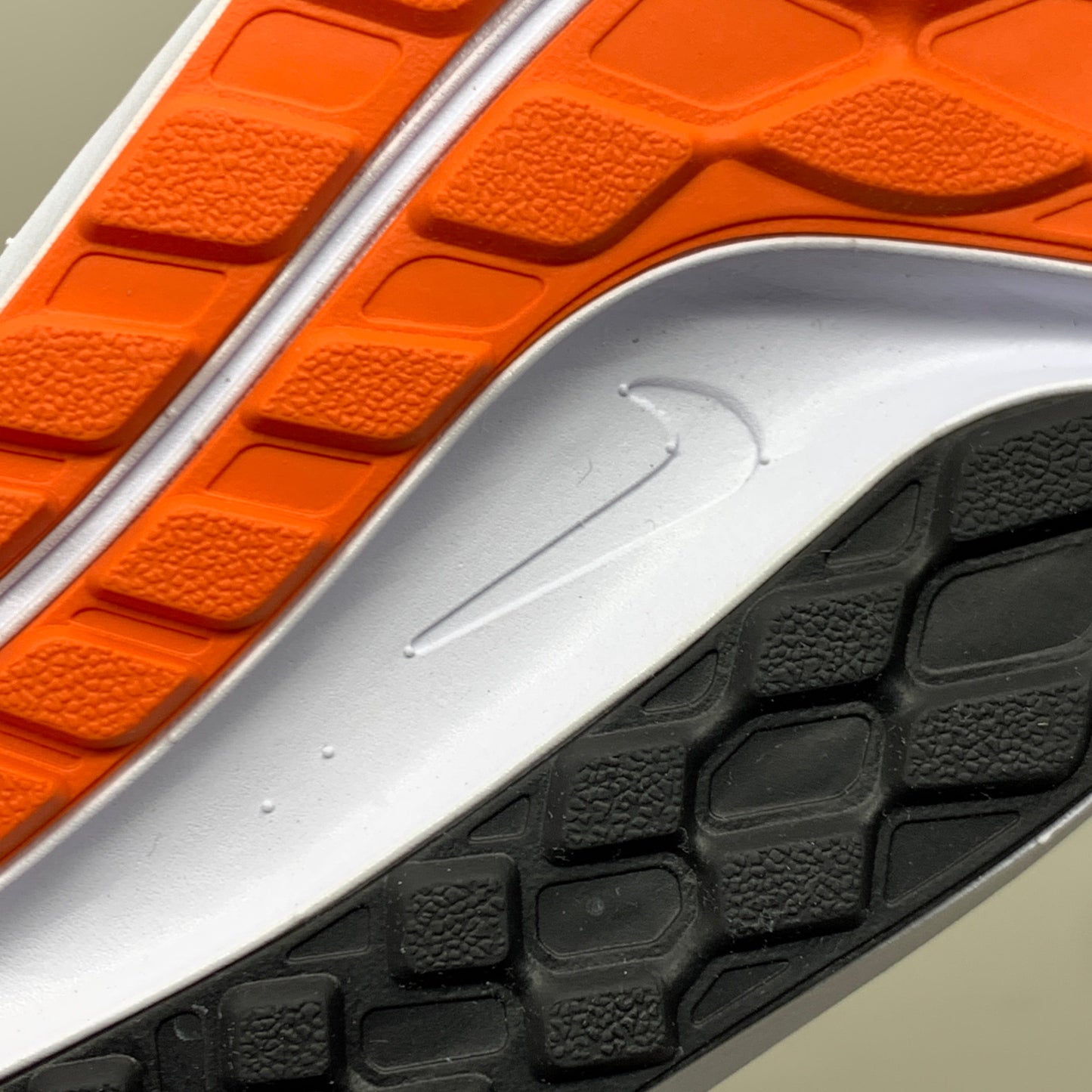 NIKE Zoom Pegasus 40 OK STATE White Shoes, Brilliant Orange & Black 9.5 W 8 M DZ5973-100