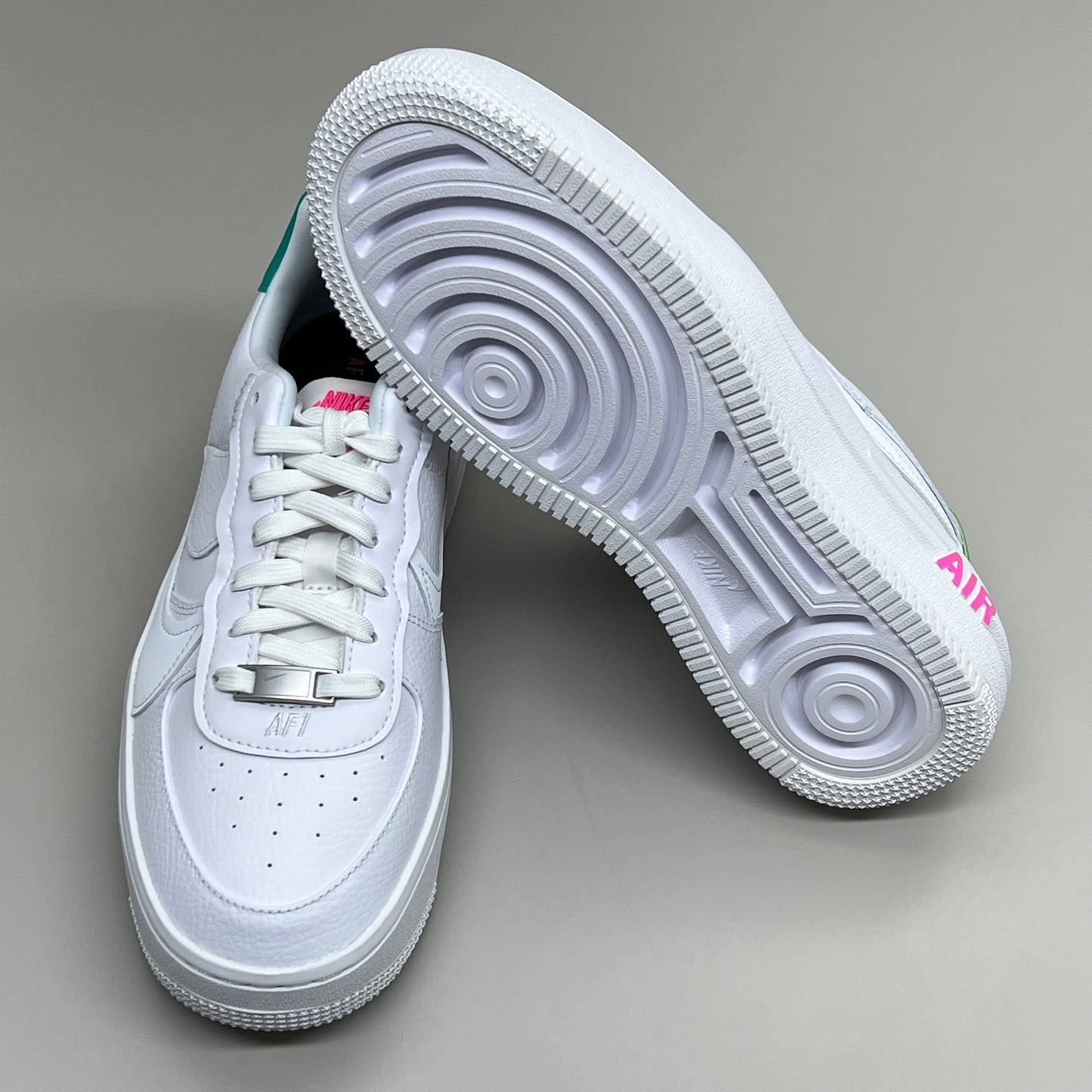 NIKE Air Force 1 PLT.AF.ORM Tapered Toe Sz Women's 7.5 White/Pink/Blue FN7180-100