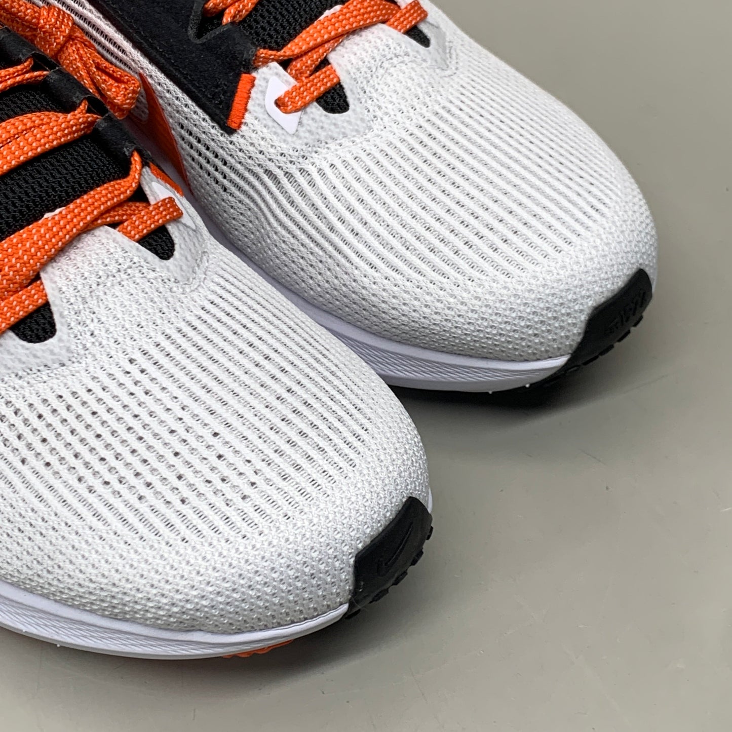 NIKE Zoom Pegasus 40 OK STATE White Shoes, Brilliant Orange & Black 8 W 6.5 M DZ5973-100