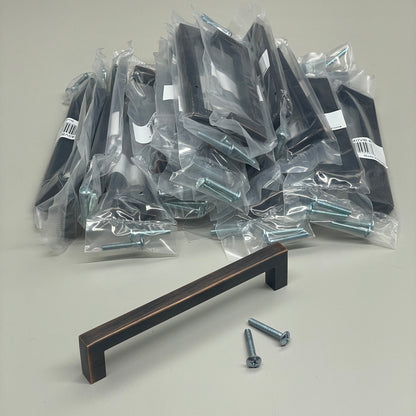 BERENSON (25 PK) Contemporary Advantage One Bronze Square Pull 9030-40VB-P