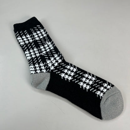 CUDDLE DUDS Soft Boot Crew Socks Plushfill 4 Pair Sz 4-10 Black Check (New)