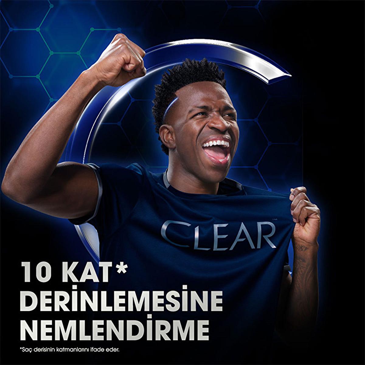Clear Men Vinicius Junior Ultra Hydro Boost Shampoo - Anti-Dandruff, Moisturizing Shampoo for Men with Cedar Wood & Eucalyptus