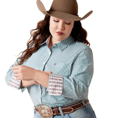 Ariat Women's Kirby Wrinkle-Free Long Sleeve Shirt – Figure-Flattering, Equestrian Performance Top