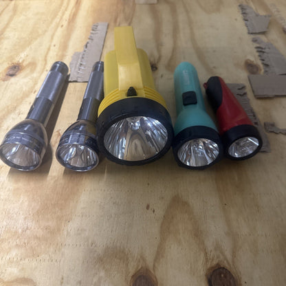 Vintage Flashlights & Lantern, Lot of 5 (Eveready, Garrity, Maglite Style)