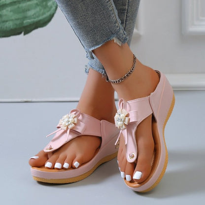 Women's European And America Flower Flip Flops Large Size Beach Shoes