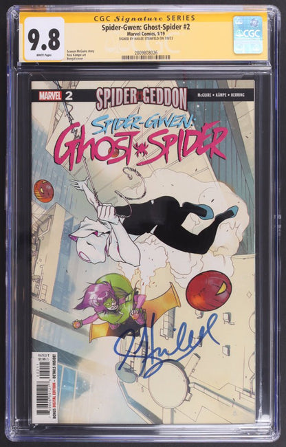 Hailee Steinfeld Signed Spider-Gwen #2 Comic (CGC 9.8)